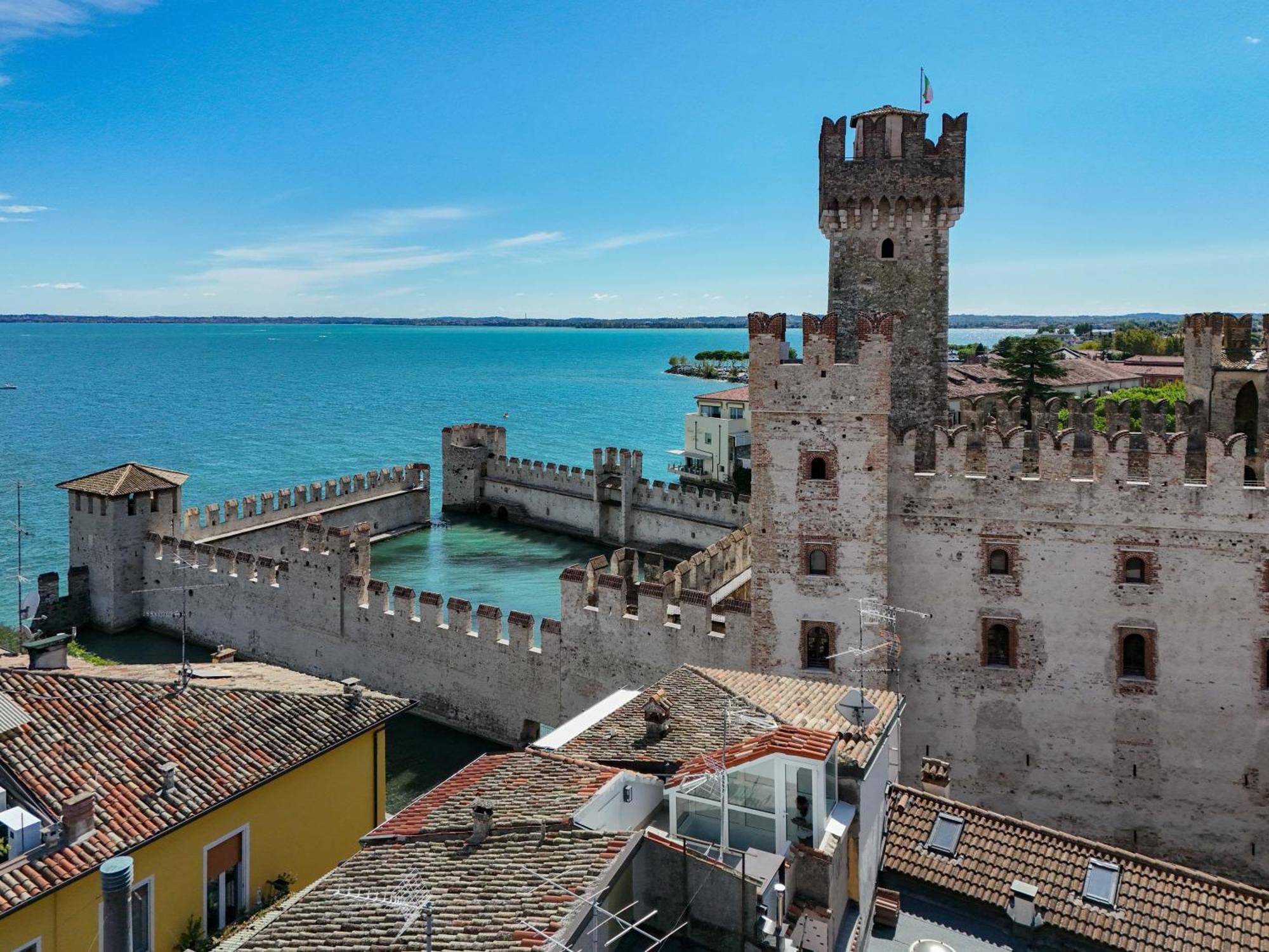 Locanda Carolina Mastino Scala Sirmione Exterior photo
